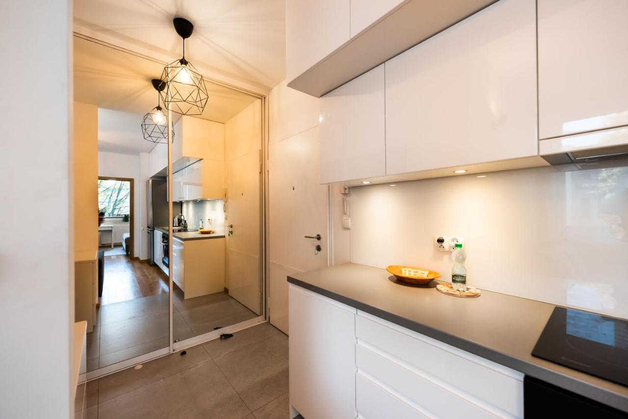 Jaktorowska Comfy Apartment Warszawa Eksteriør billede